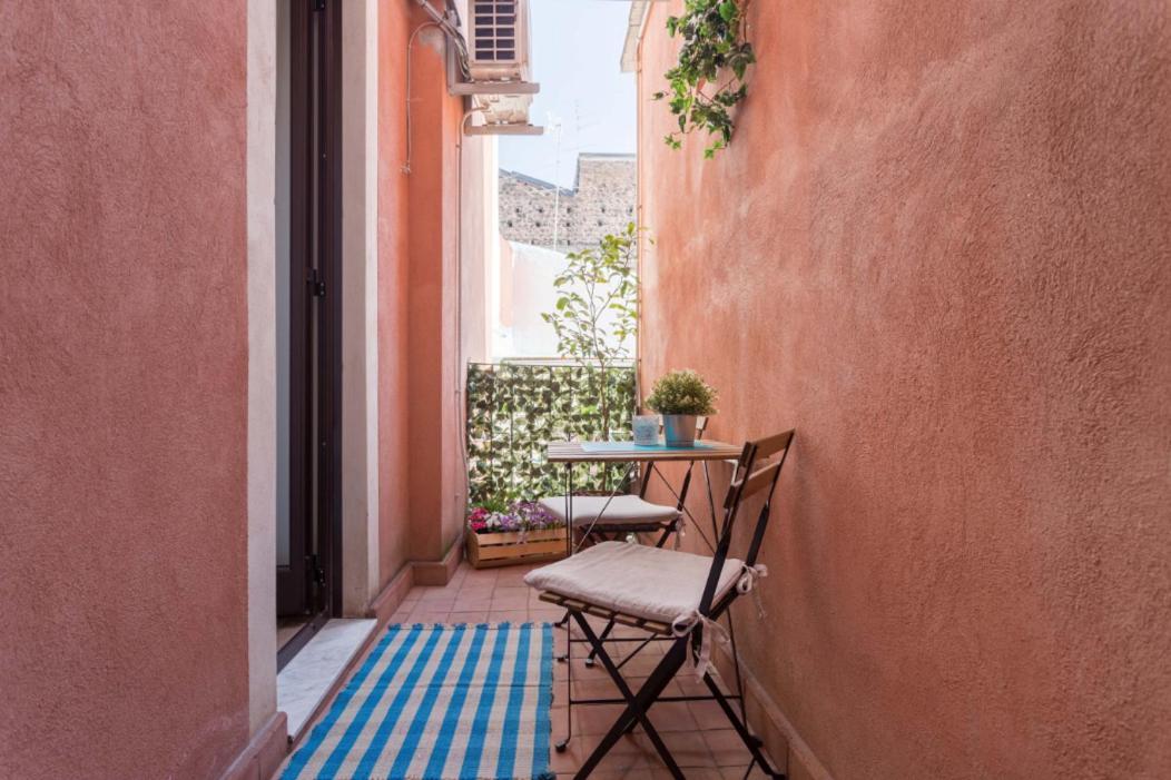 Centre Apartment Grotte Bianche 2 Catania Exterior photo